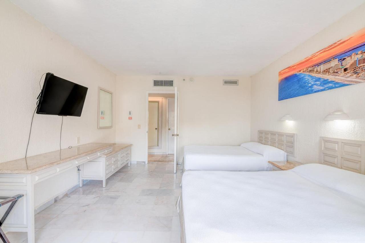Condos In Prime Cancun Location Plus 3 Pools Exterior photo