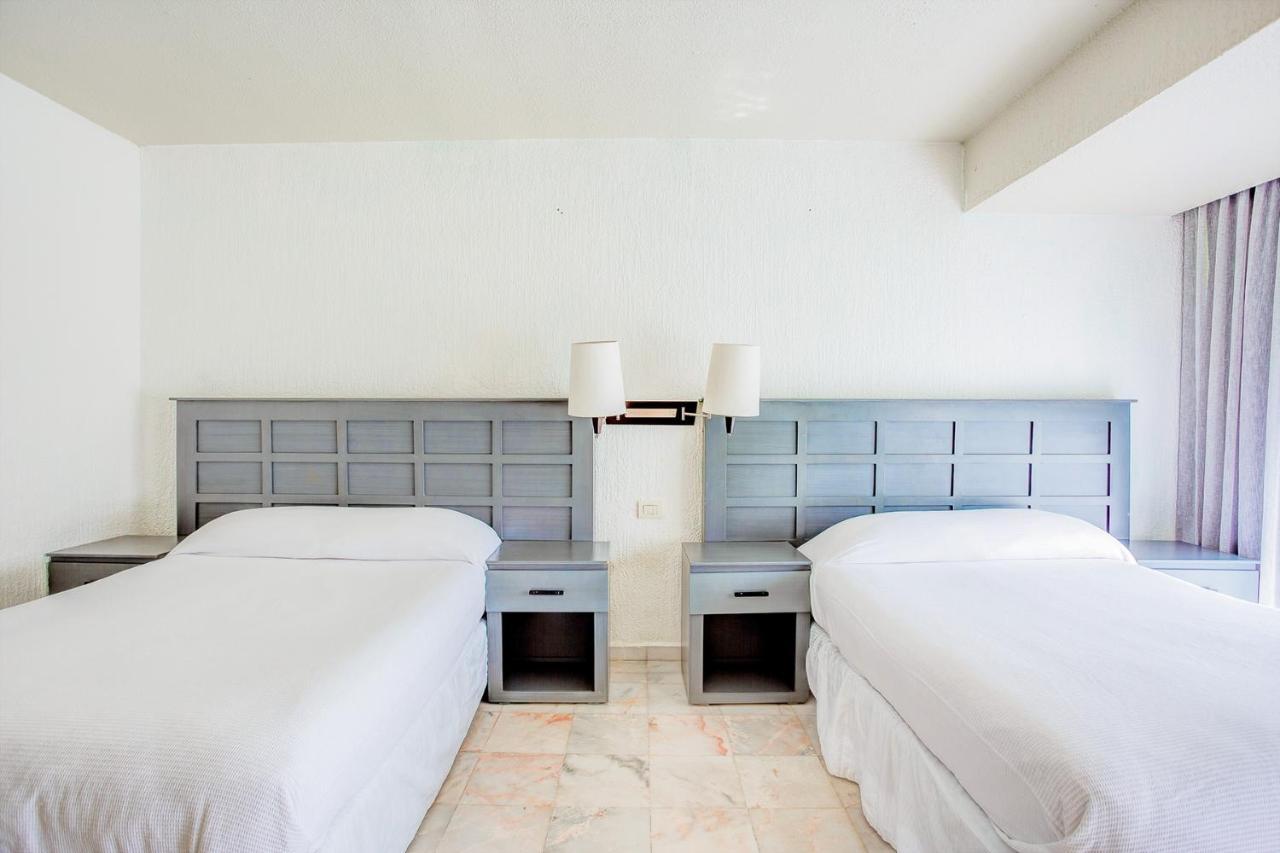 Condos In Prime Cancun Location Plus 3 Pools Exterior photo
